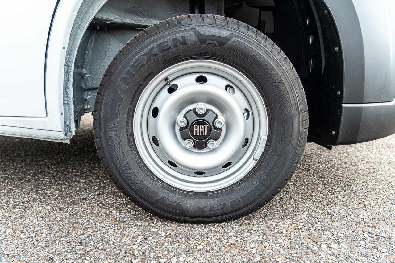 Fahrzeug-Bild 13