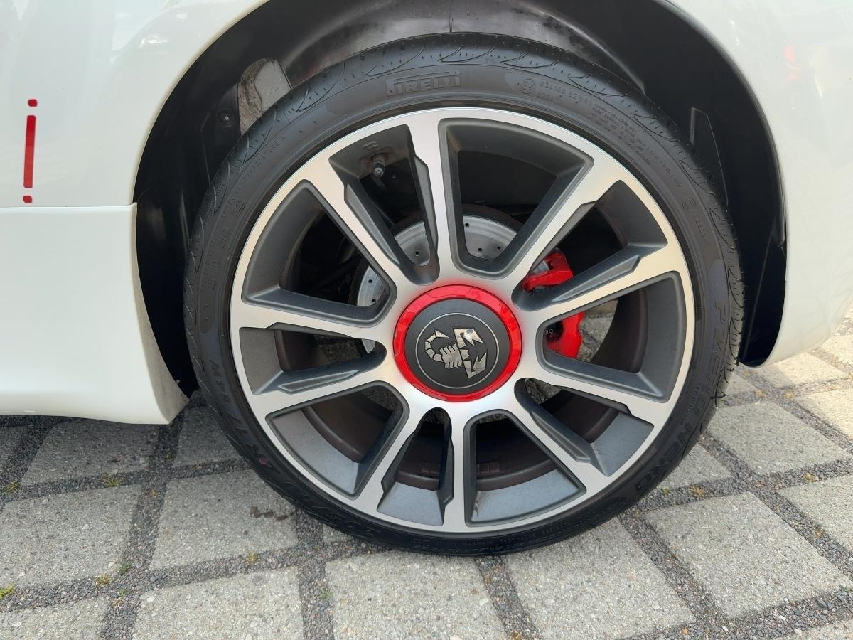Fahrzeug-Bild 12