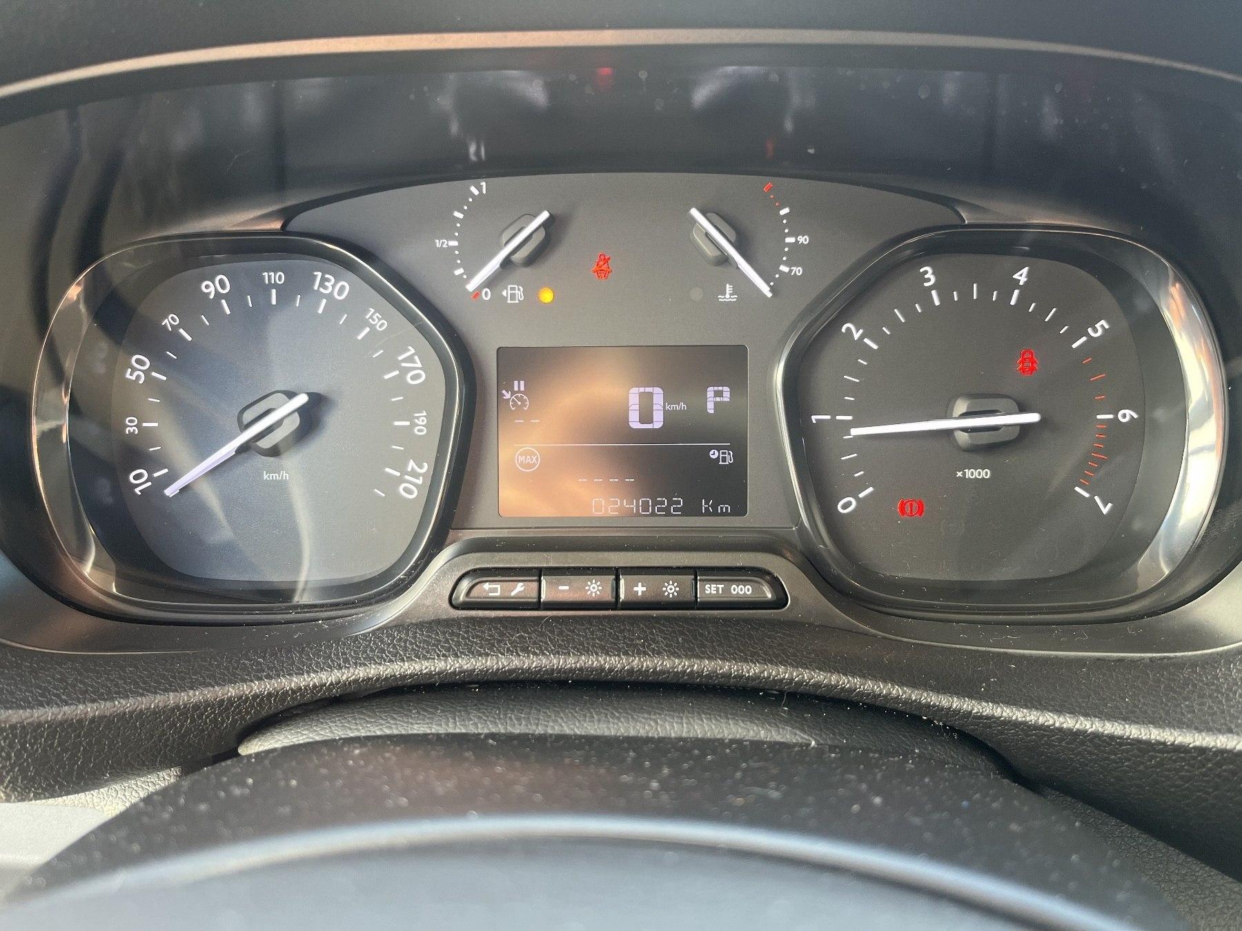 Fahrzeug-Bild 13
