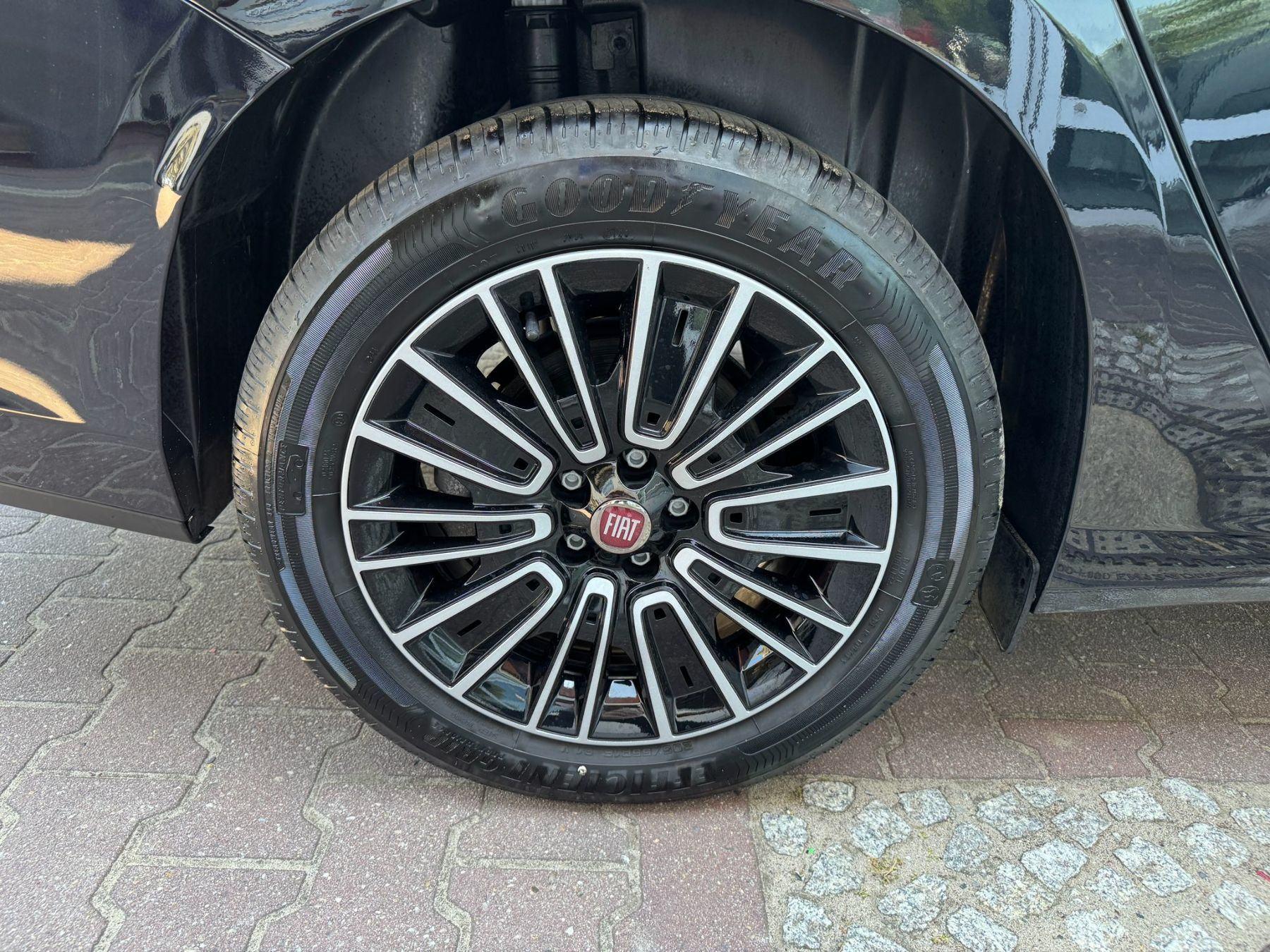 Fahrzeug-Bild 13
