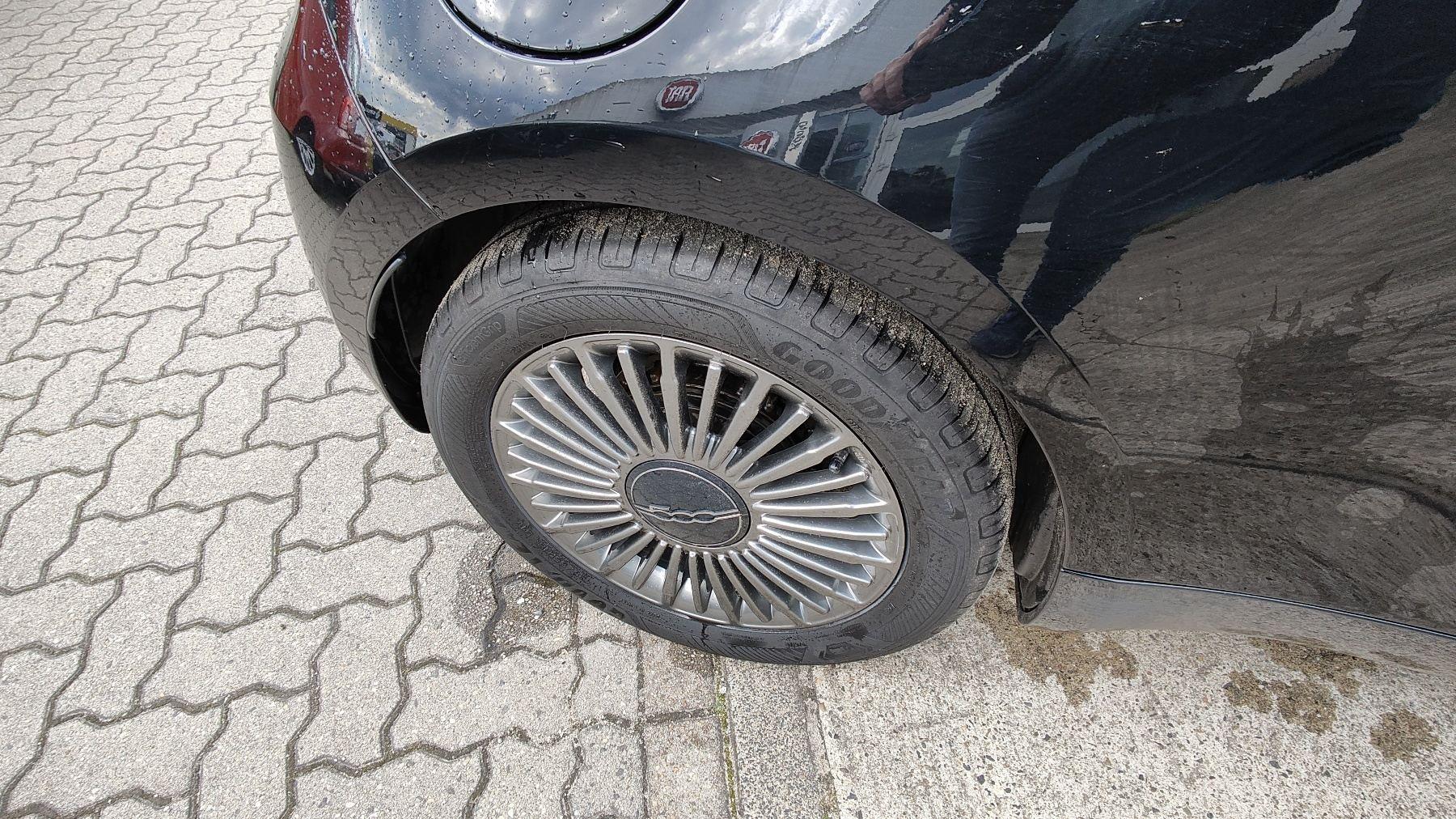 Fahrzeug-Bild 17