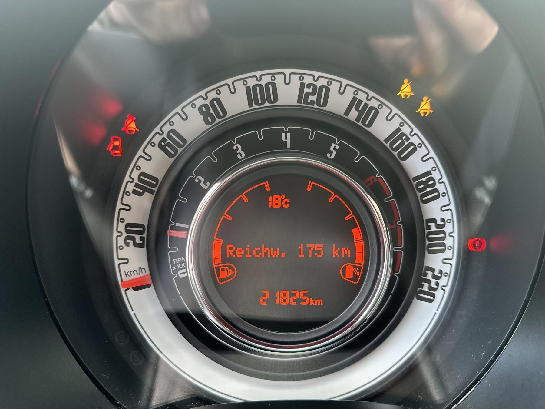 Fahrzeug-Bild 12