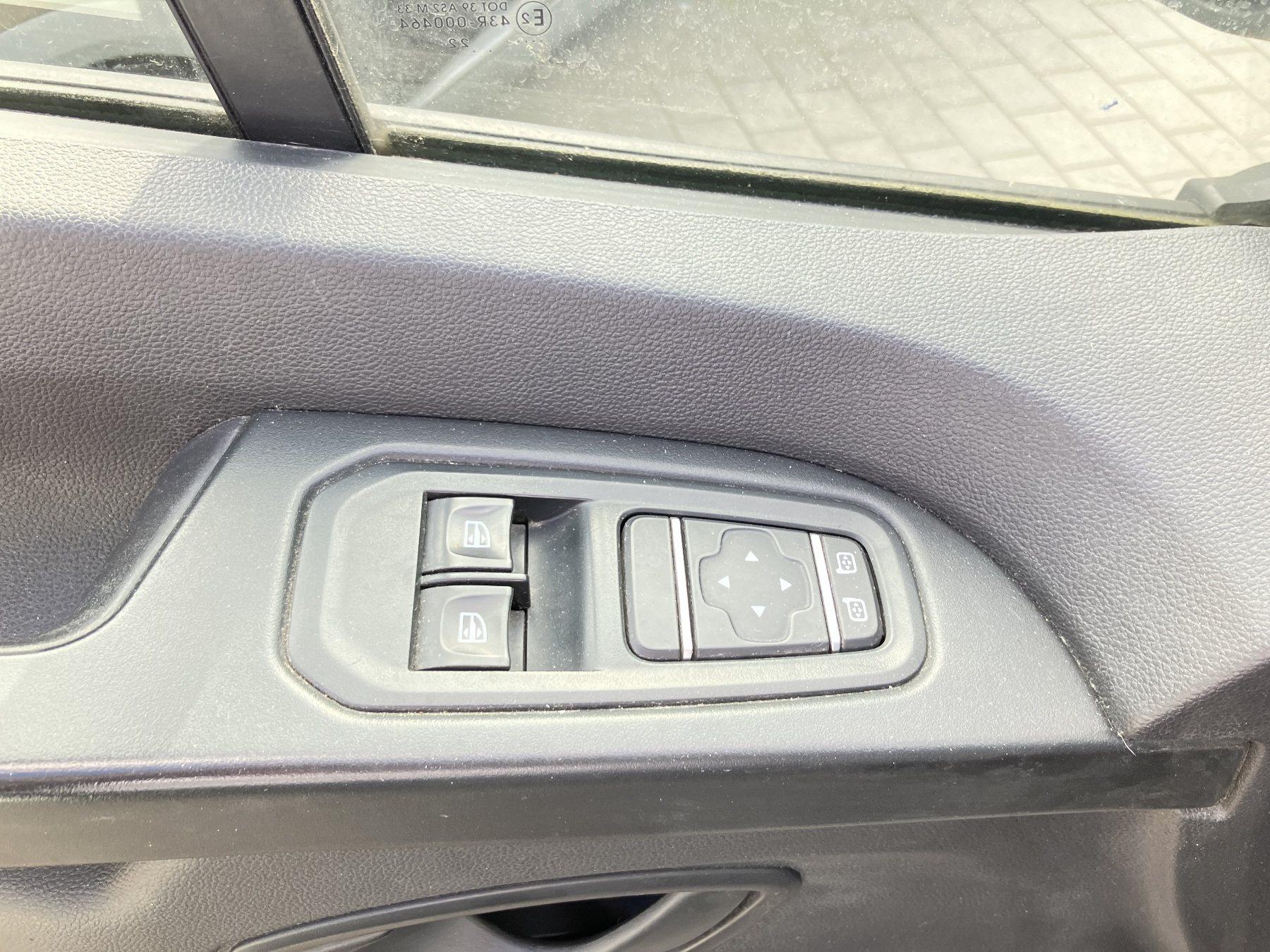 Fahrzeug-Bild 16