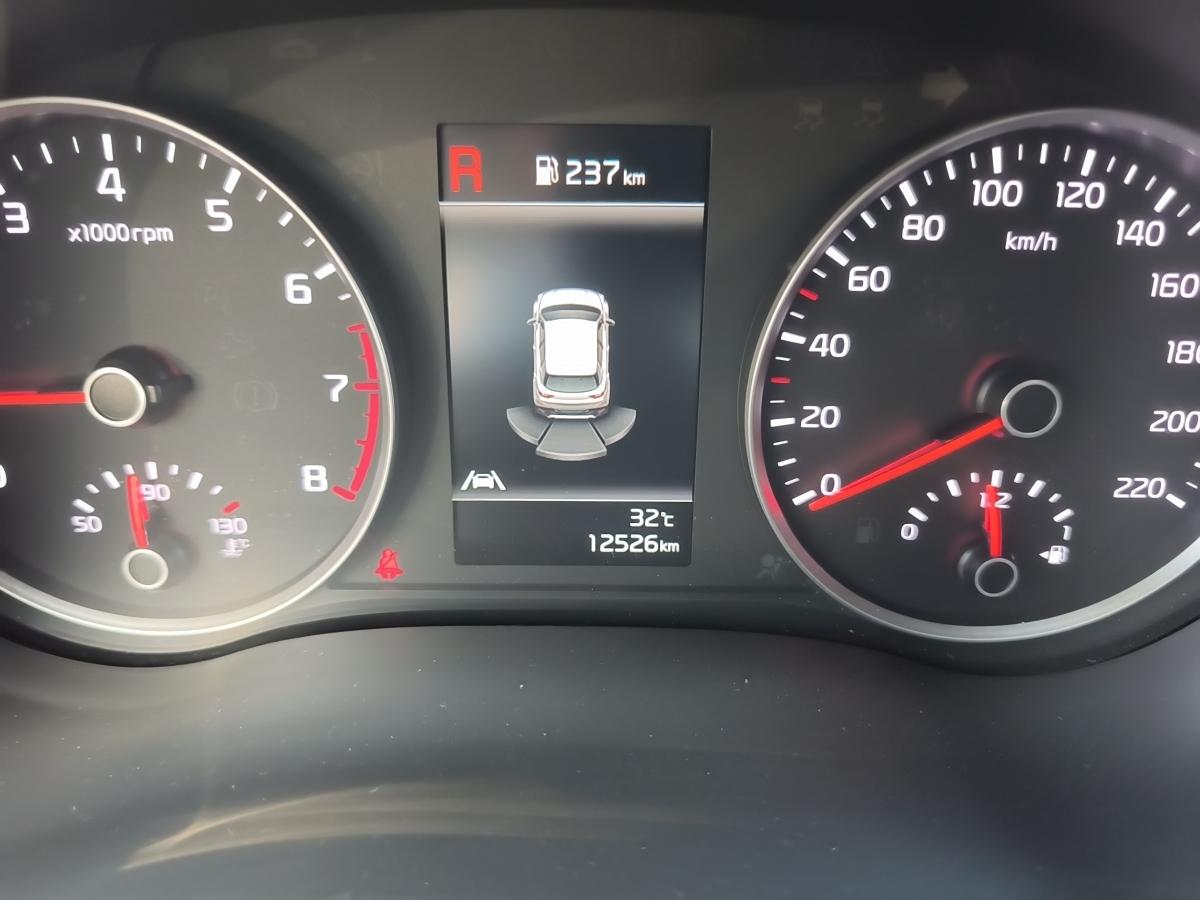 Fahrzeug-Bild 15