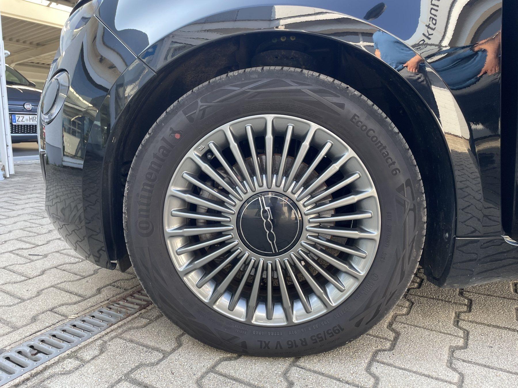 Fahrzeug-Bild 16