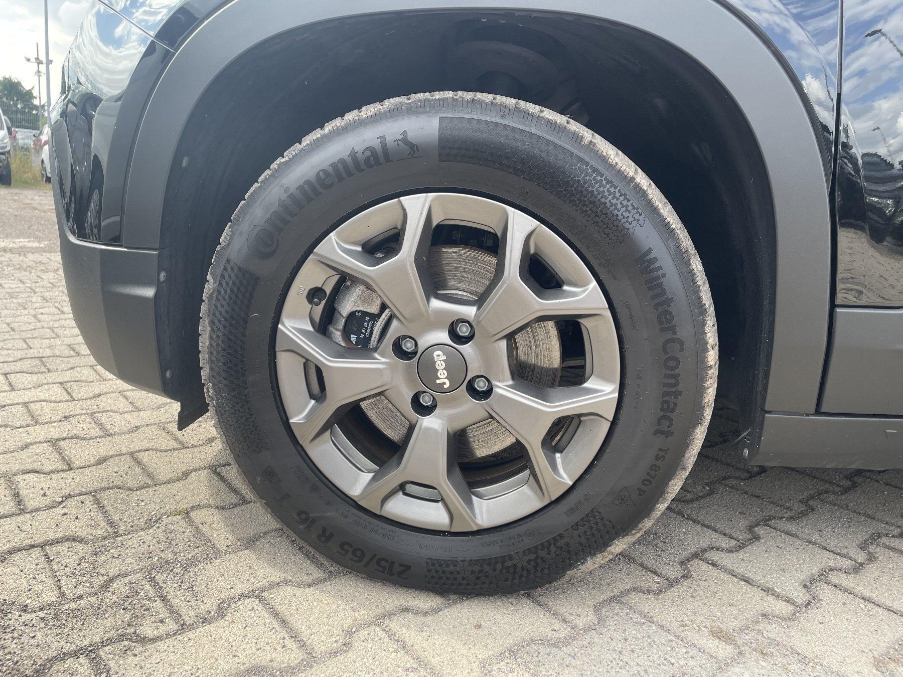 Fahrzeug-Bild 16