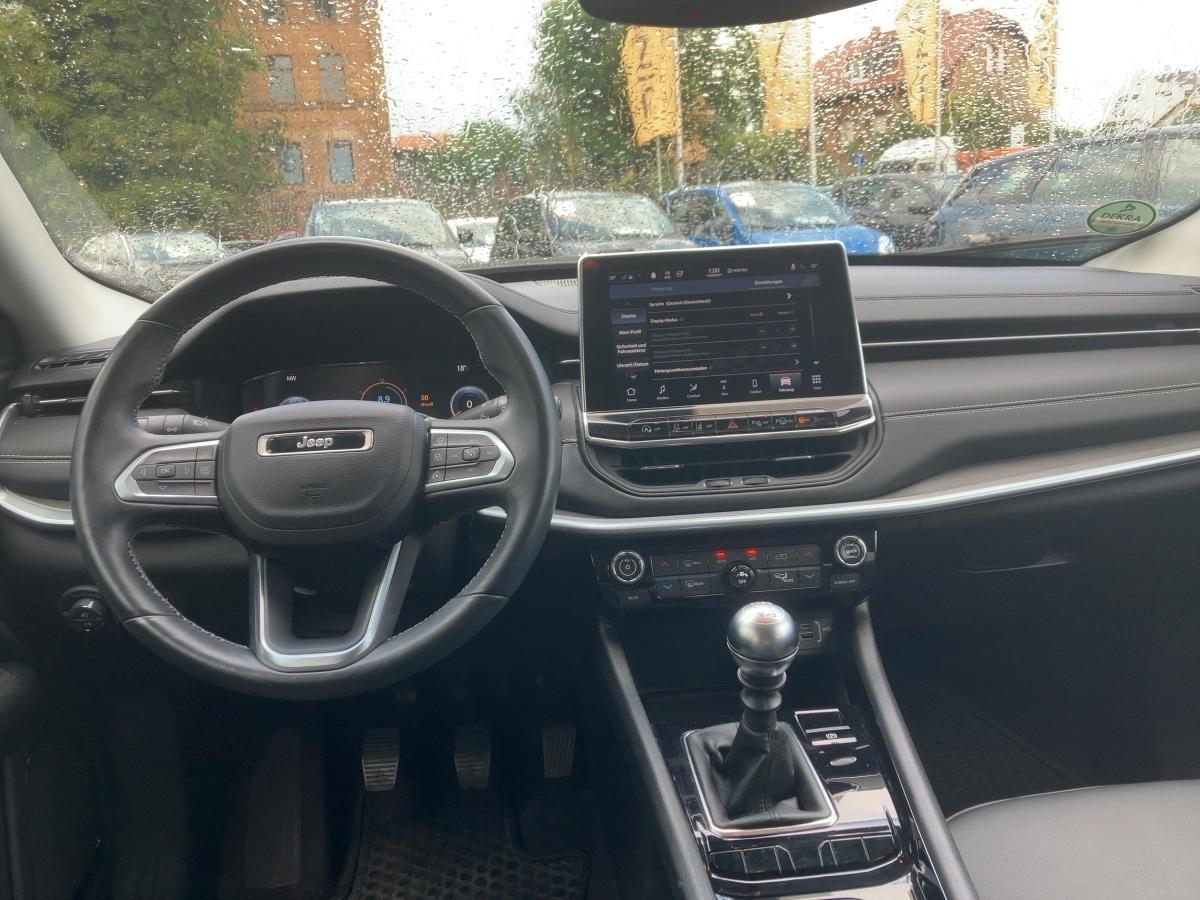 Fahrzeug-Bild 9