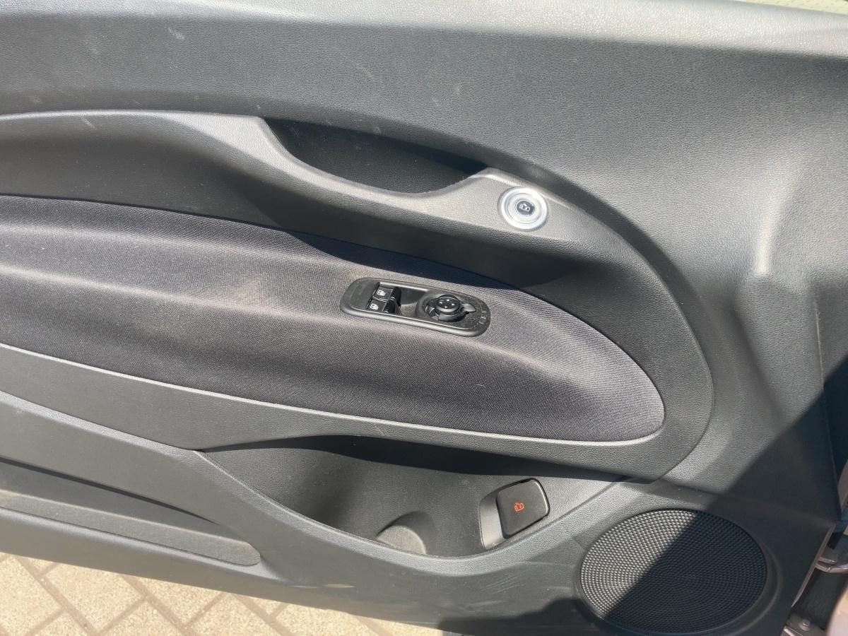 Fahrzeug-Bild 19