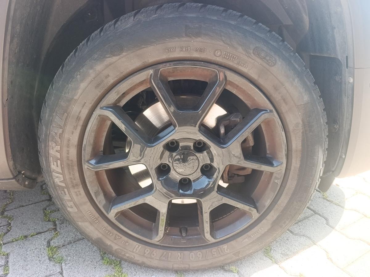 Fahrzeug-Bild 12