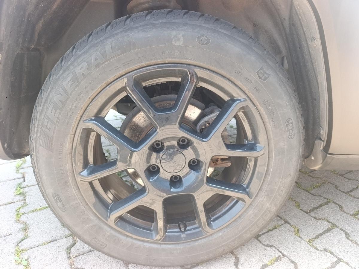 Fahrzeug-Bild 13