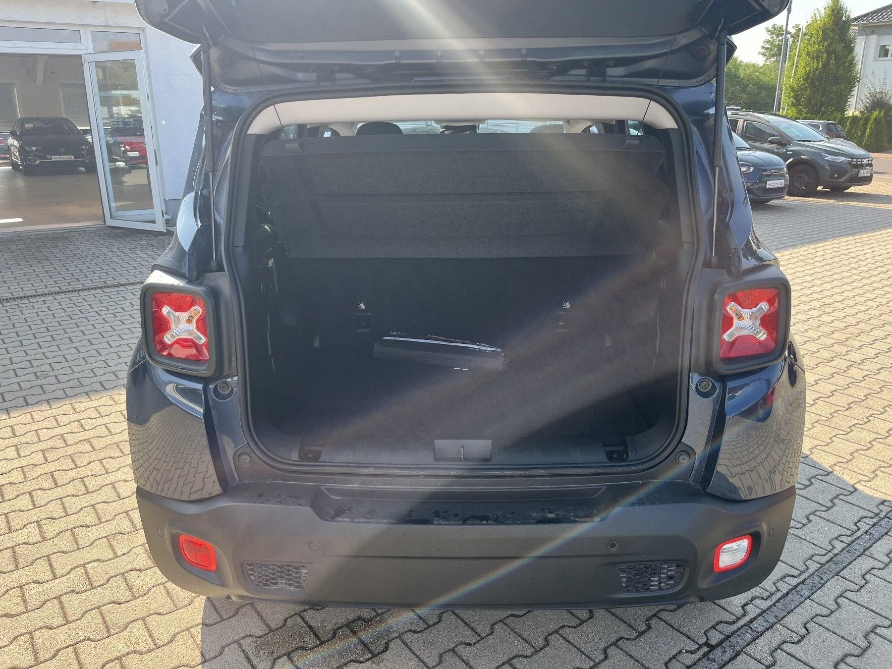 Fahrzeug-Bild 17