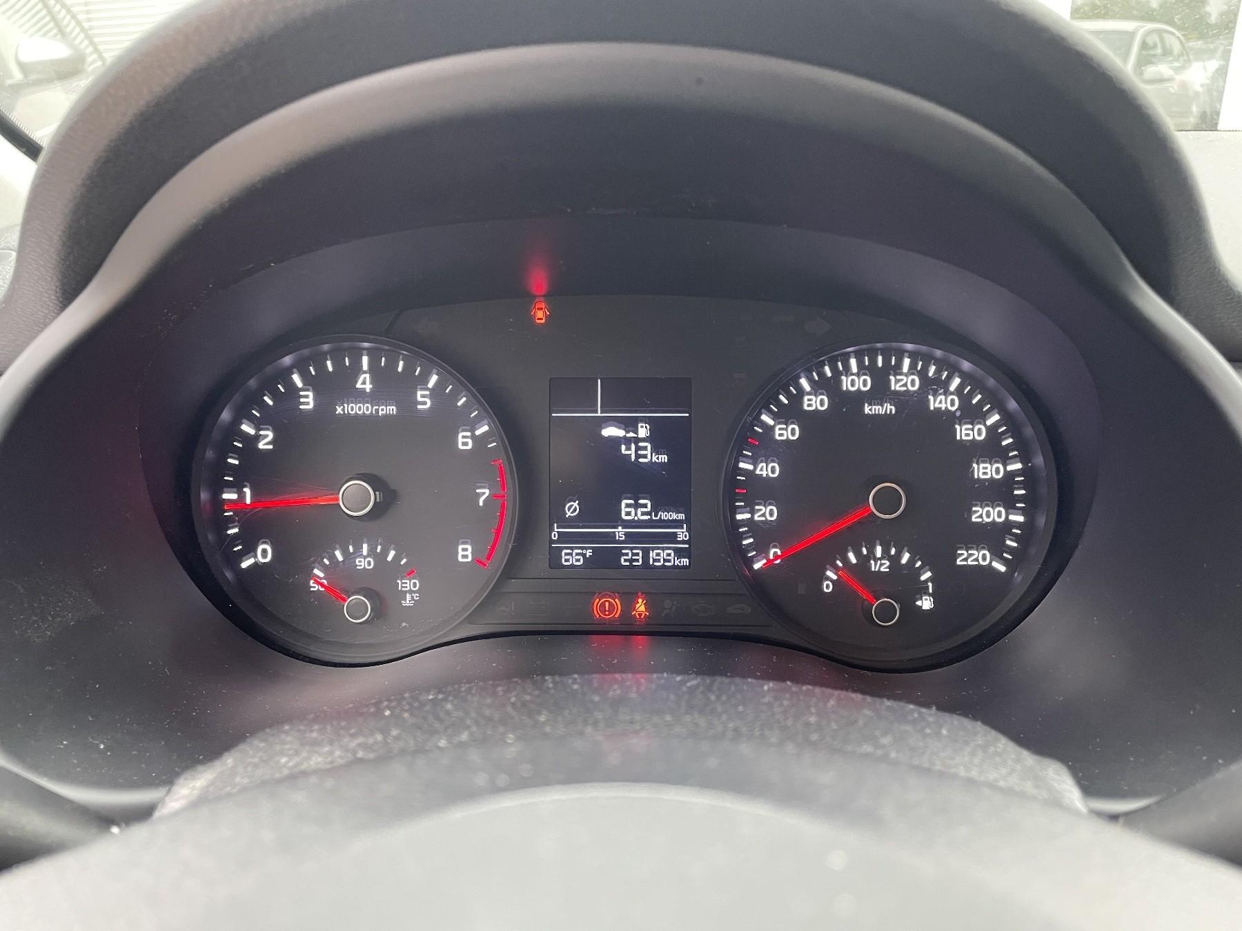 Fahrzeug-Bild 12