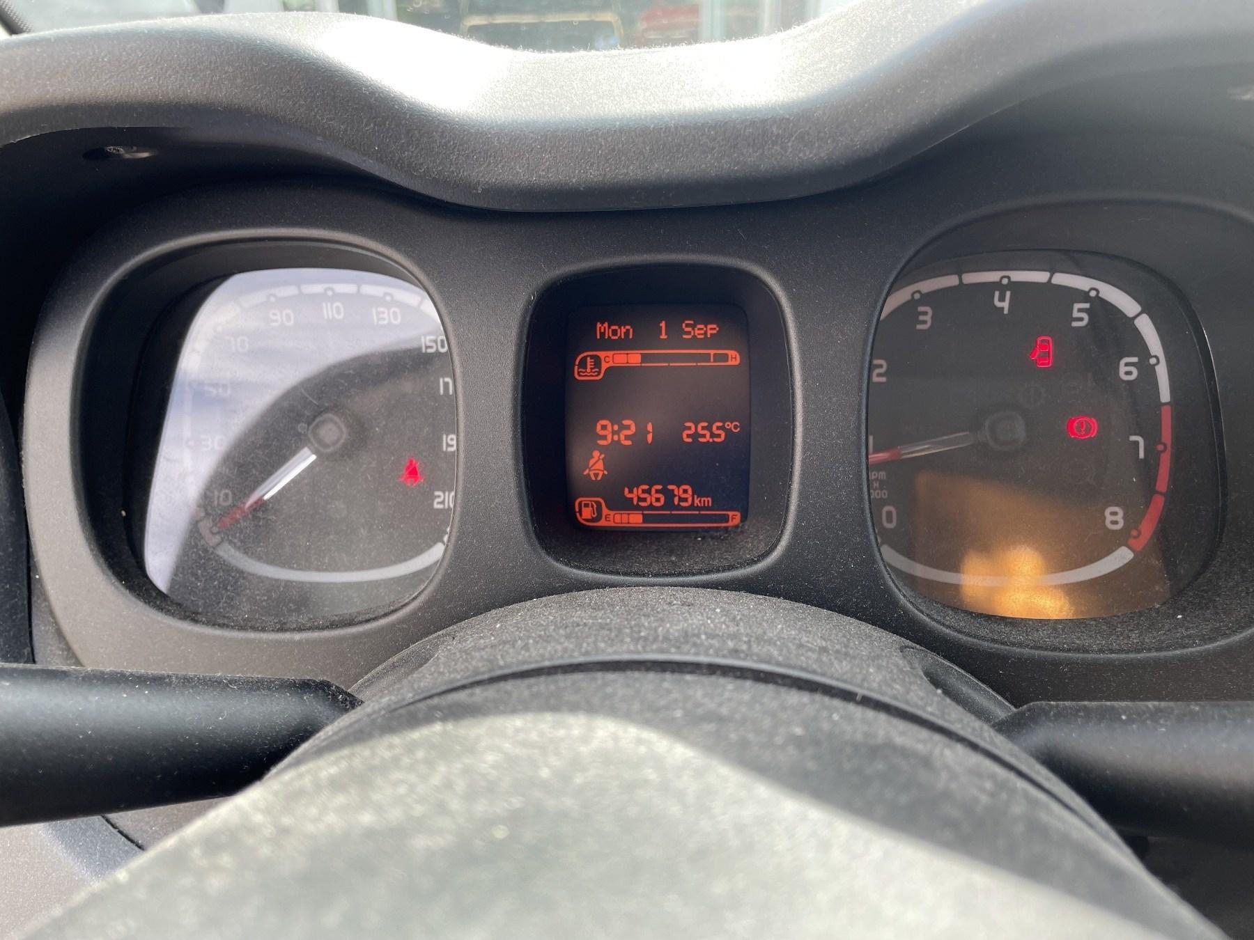 Fahrzeug-Bild 12