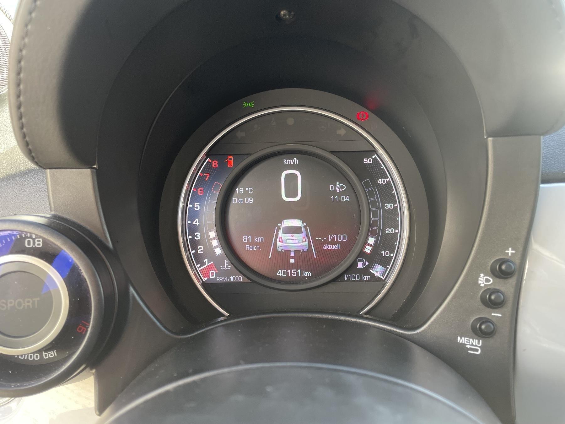 Fahrzeug-Bild 12