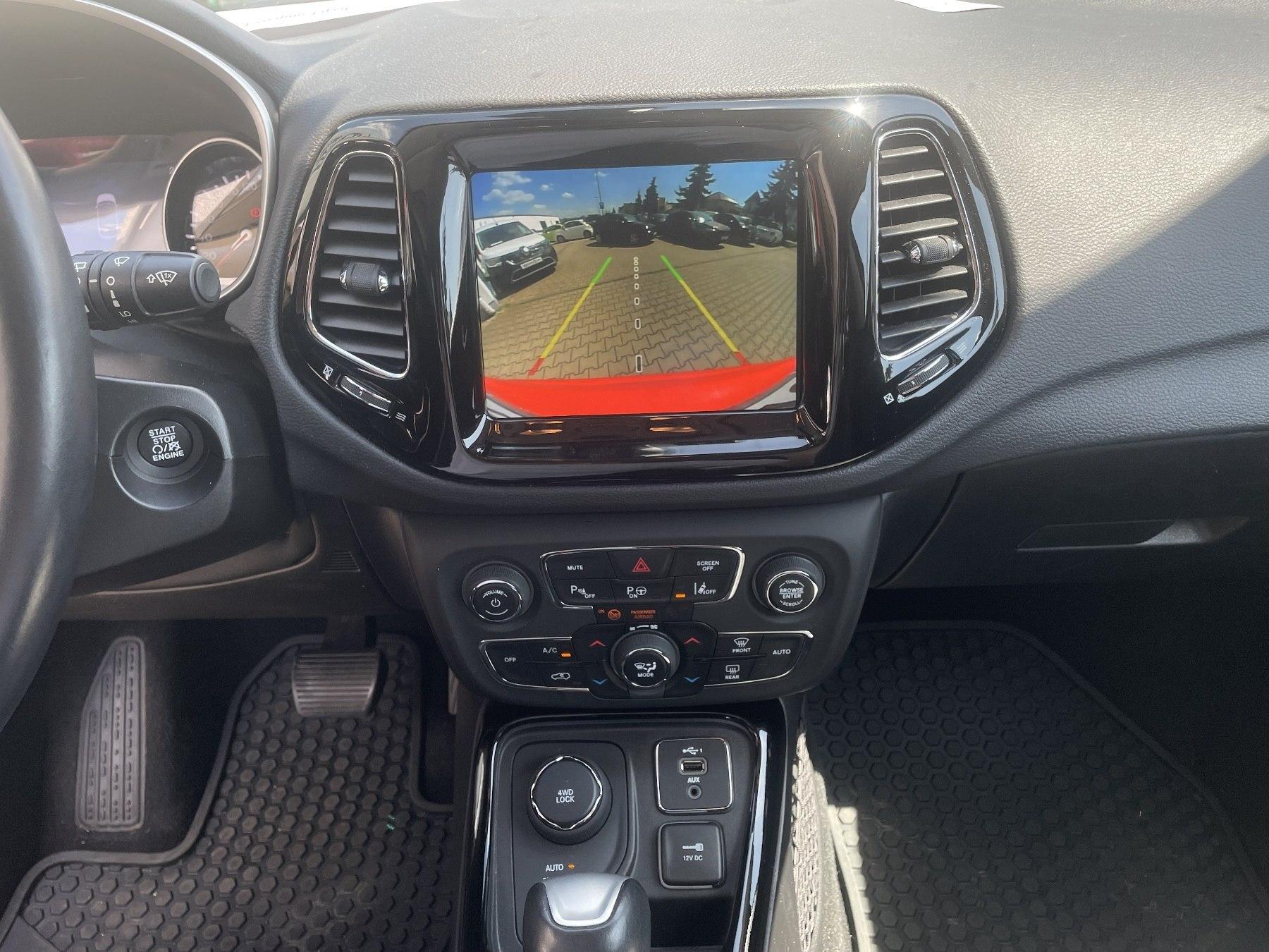 Fahrzeug-Bild 11