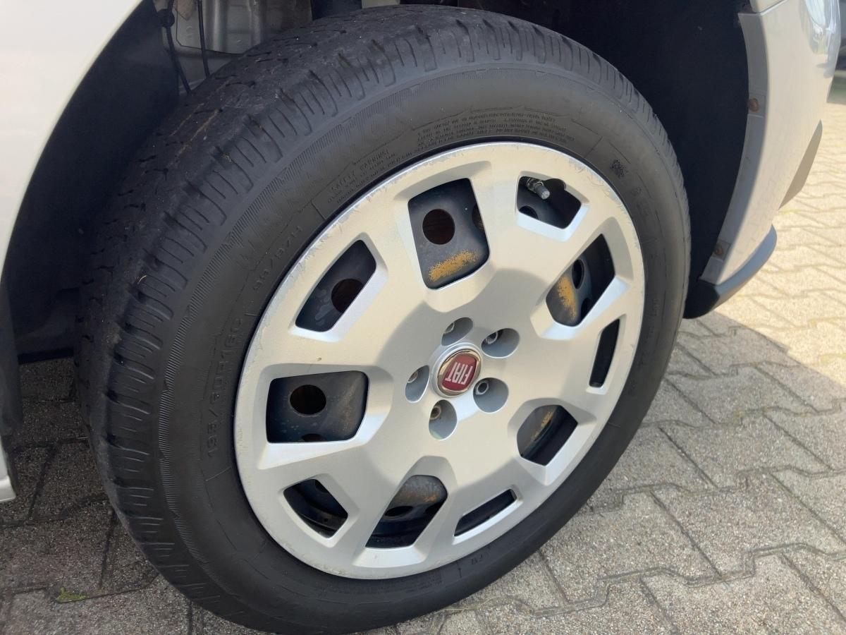 Fahrzeug-Bild 6