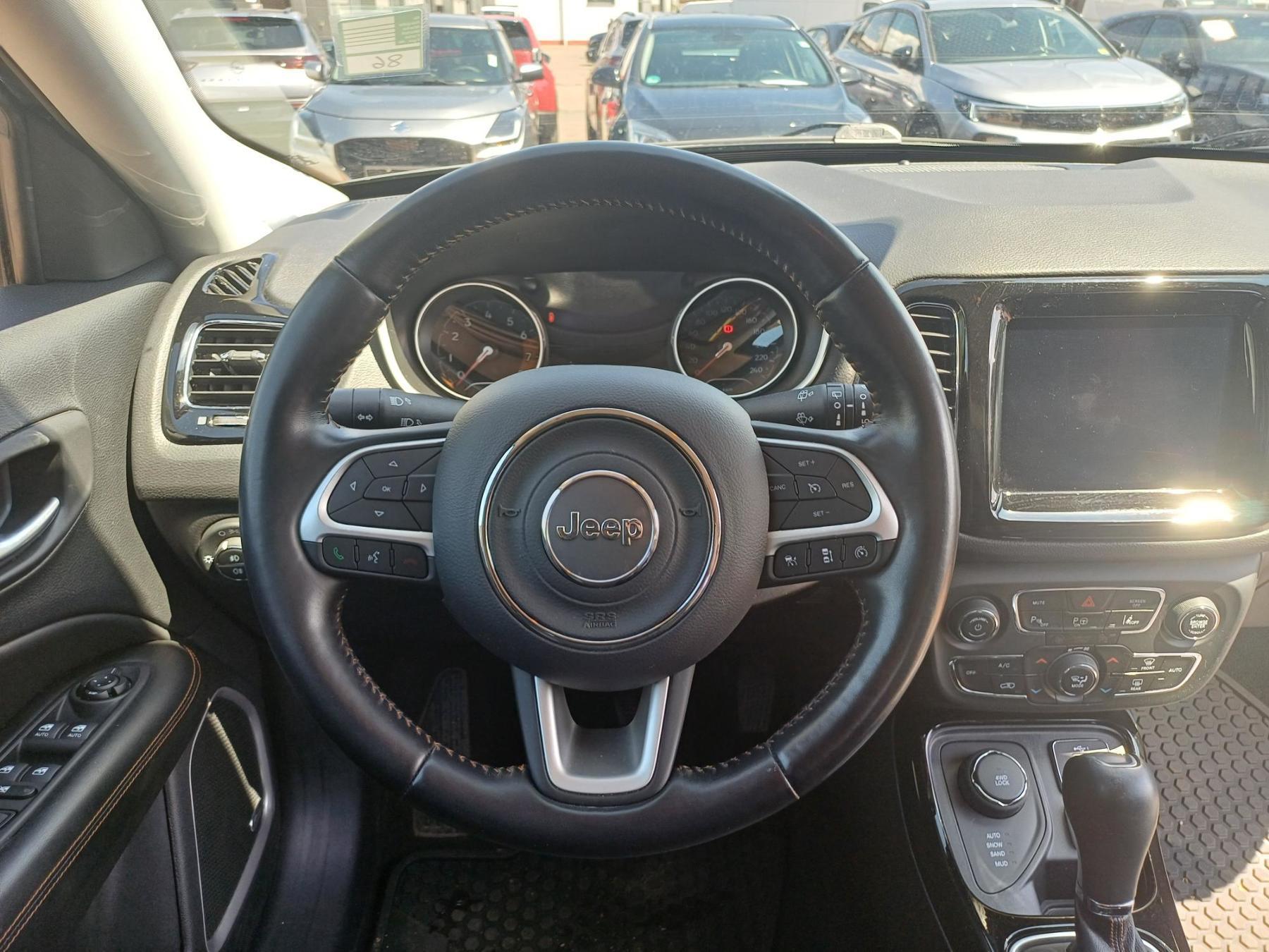 Fahrzeug-Bild 10