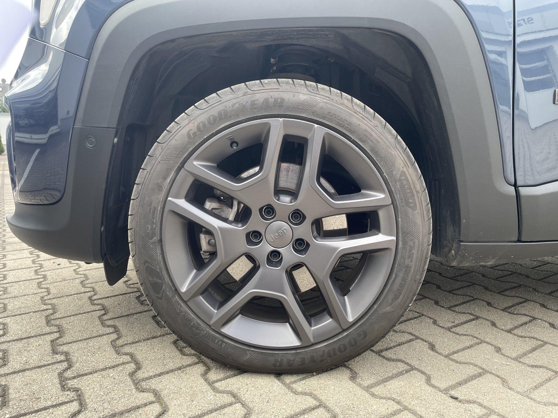 Fahrzeug-Bild 17