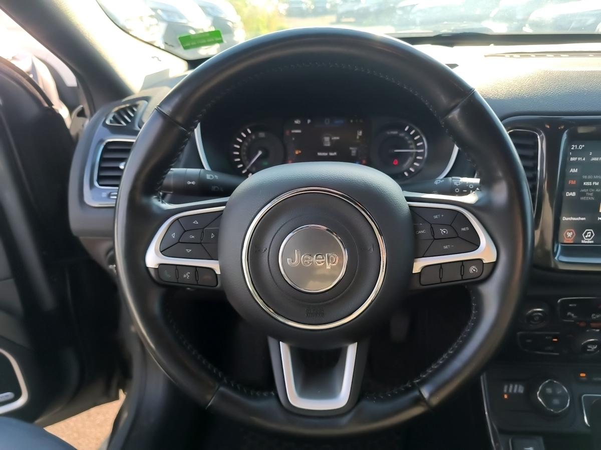 Fahrzeug-Bild 9