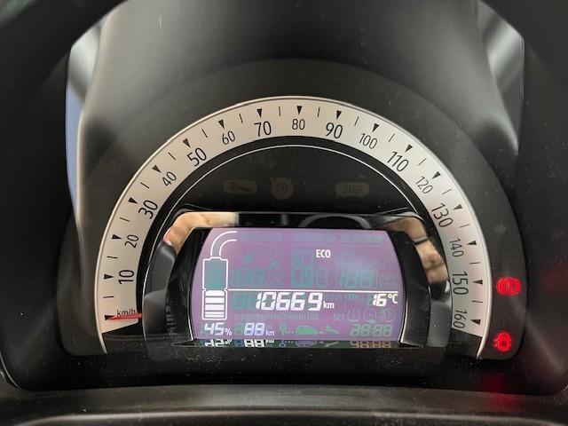 Fahrzeug-Bild 12