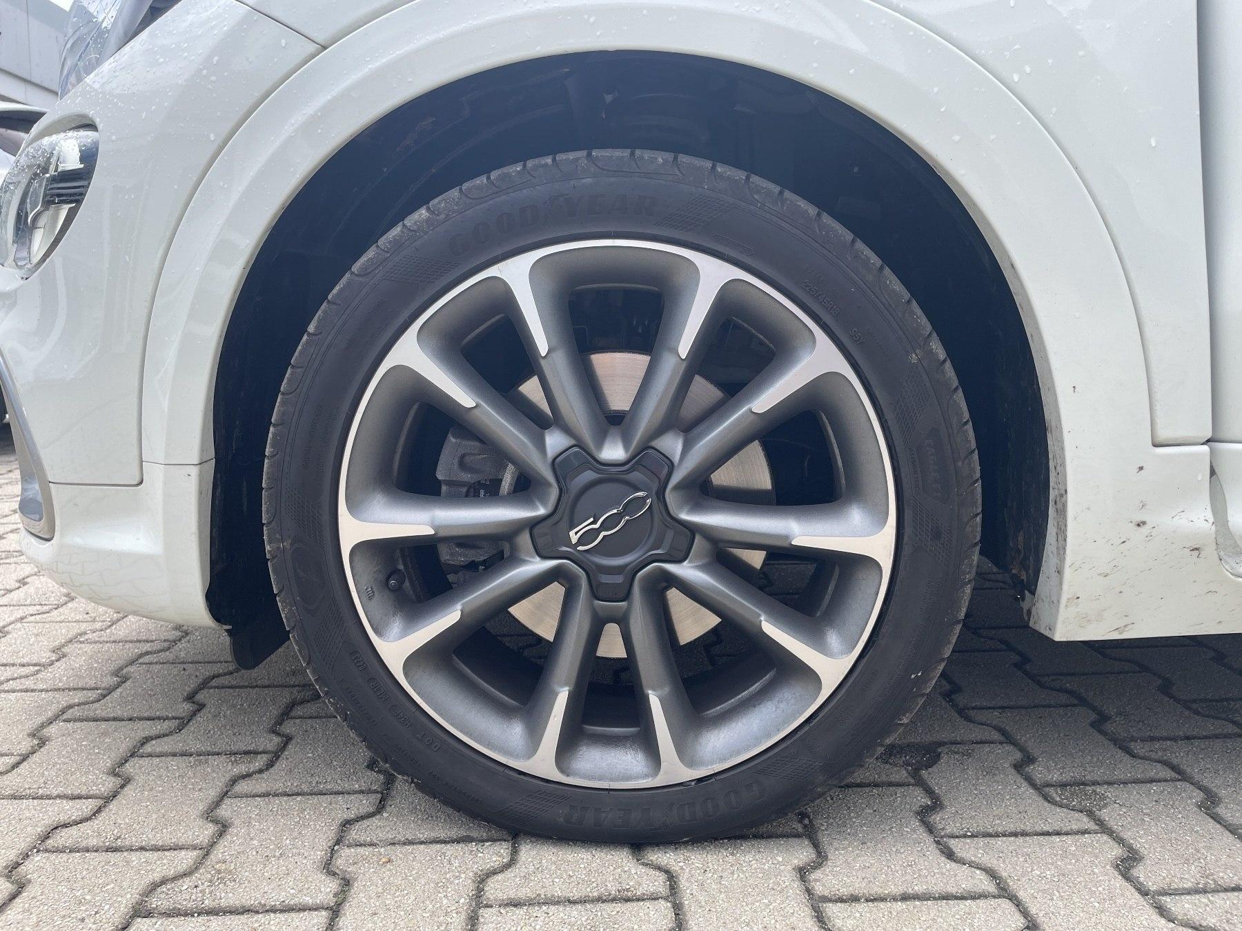 Fahrzeug-Bild 17