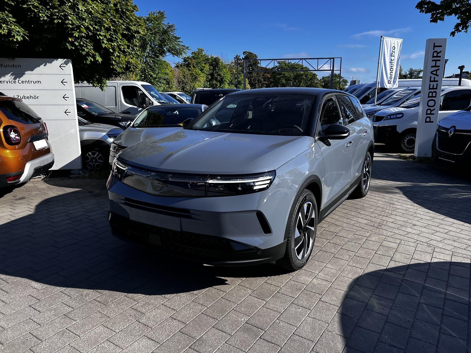 Opel Grandland , GS, Hybrid 107 kW (145 PS), 6-Gang-Dopp
