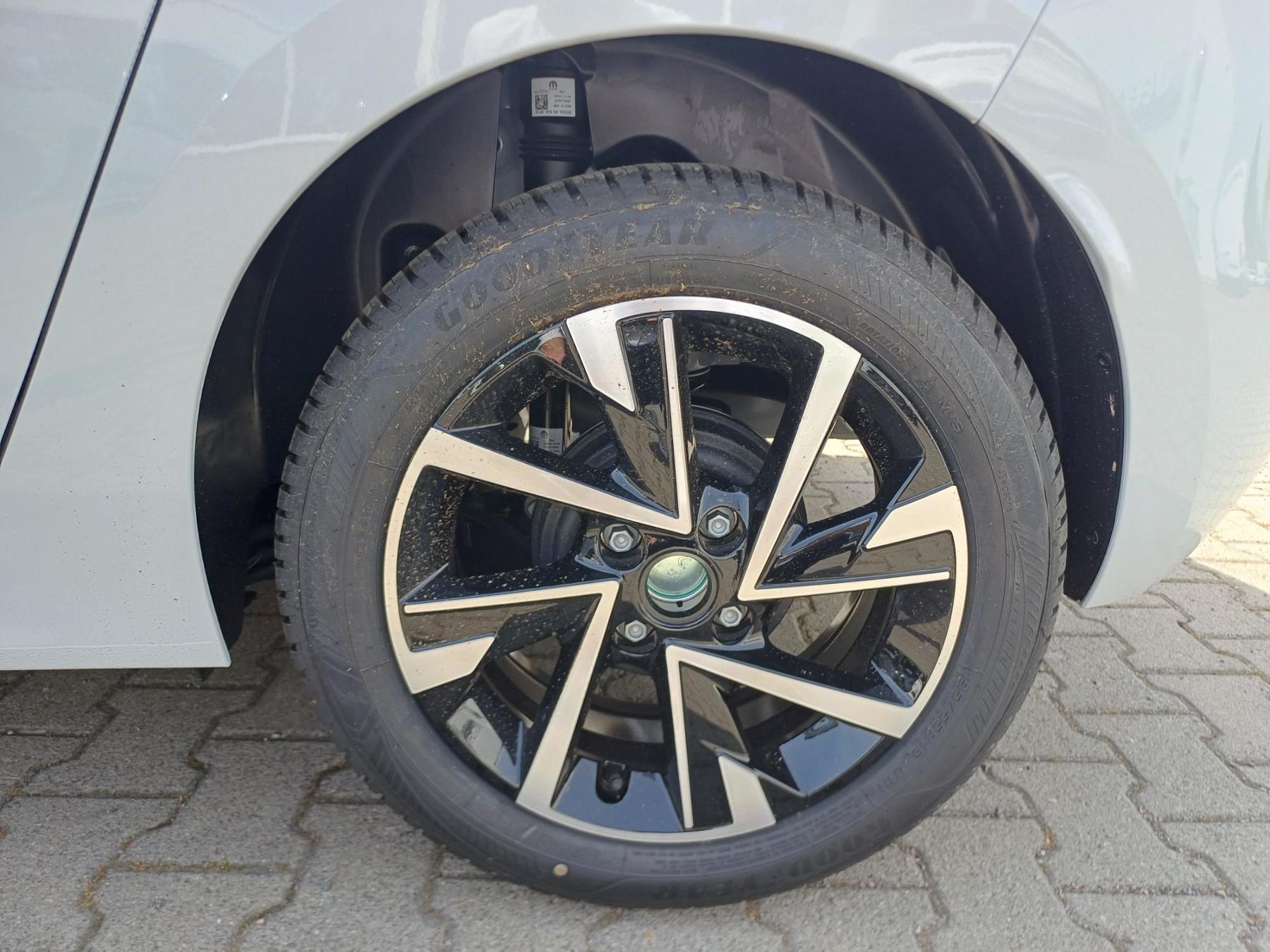 Fahrzeug-Bild 6