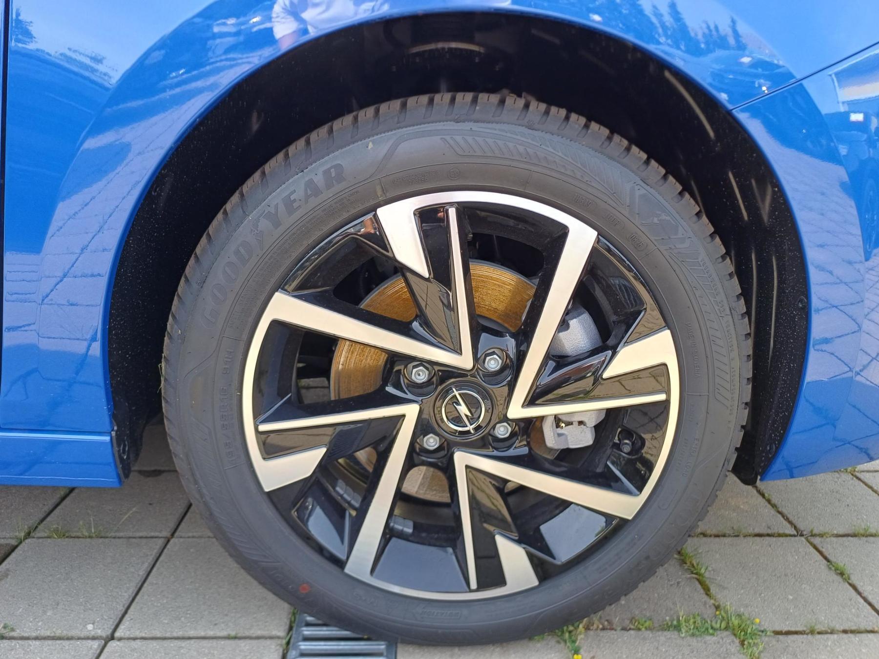 Fahrzeug-Bild 6