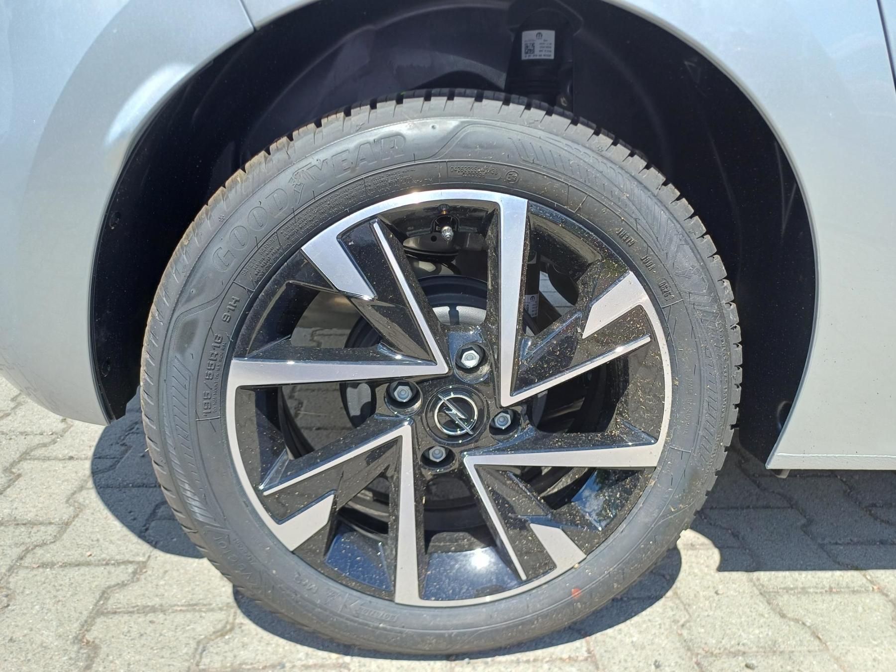 Fahrzeug-Bild 6