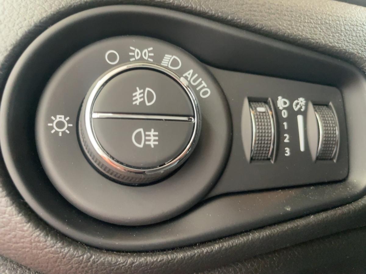Fahrzeug-Bild 13