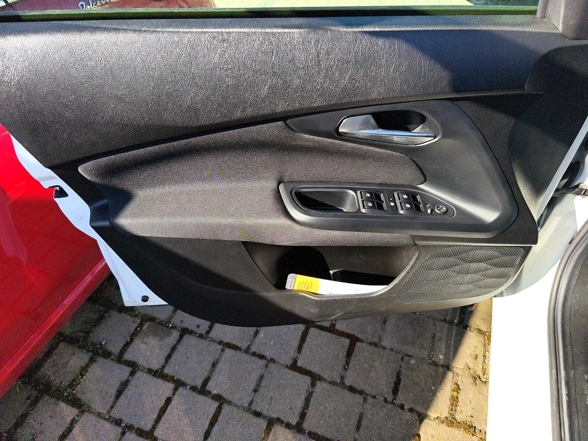 Fahrzeug-Bild 13