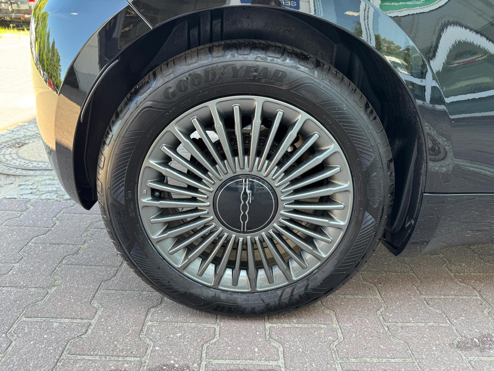 Fahrzeug-Bild 8