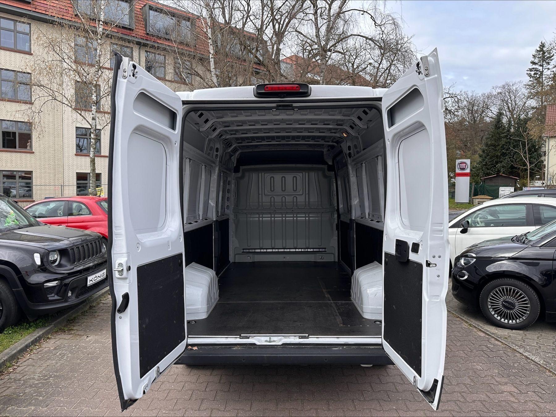 Fahrzeug-Bild 4