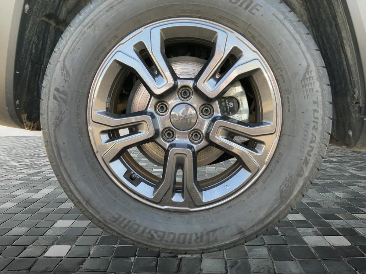 Fahrzeug-Bild 6