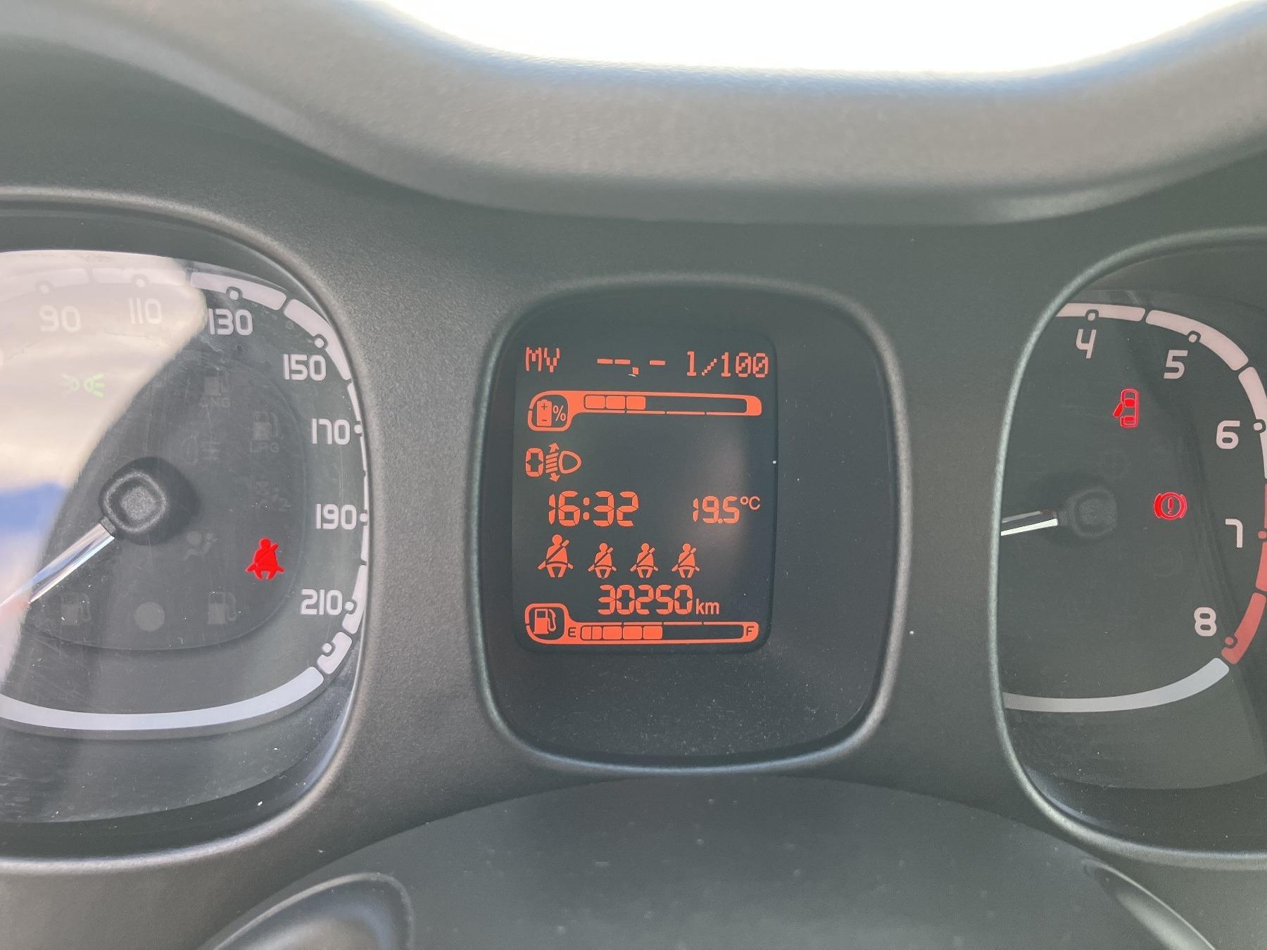 Fahrzeug-Bild 11