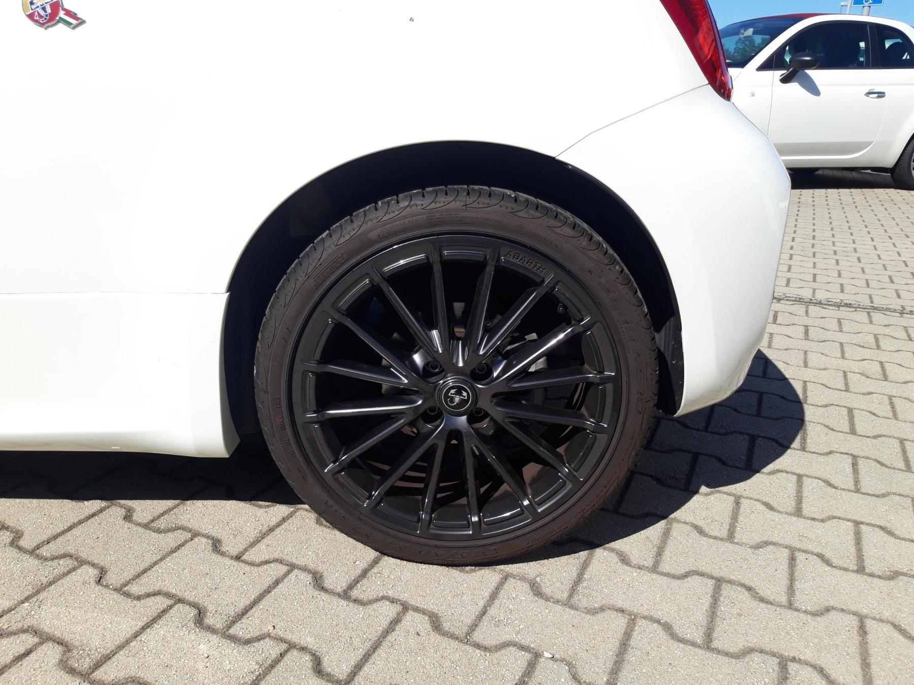 Fahrzeug-Bild 8