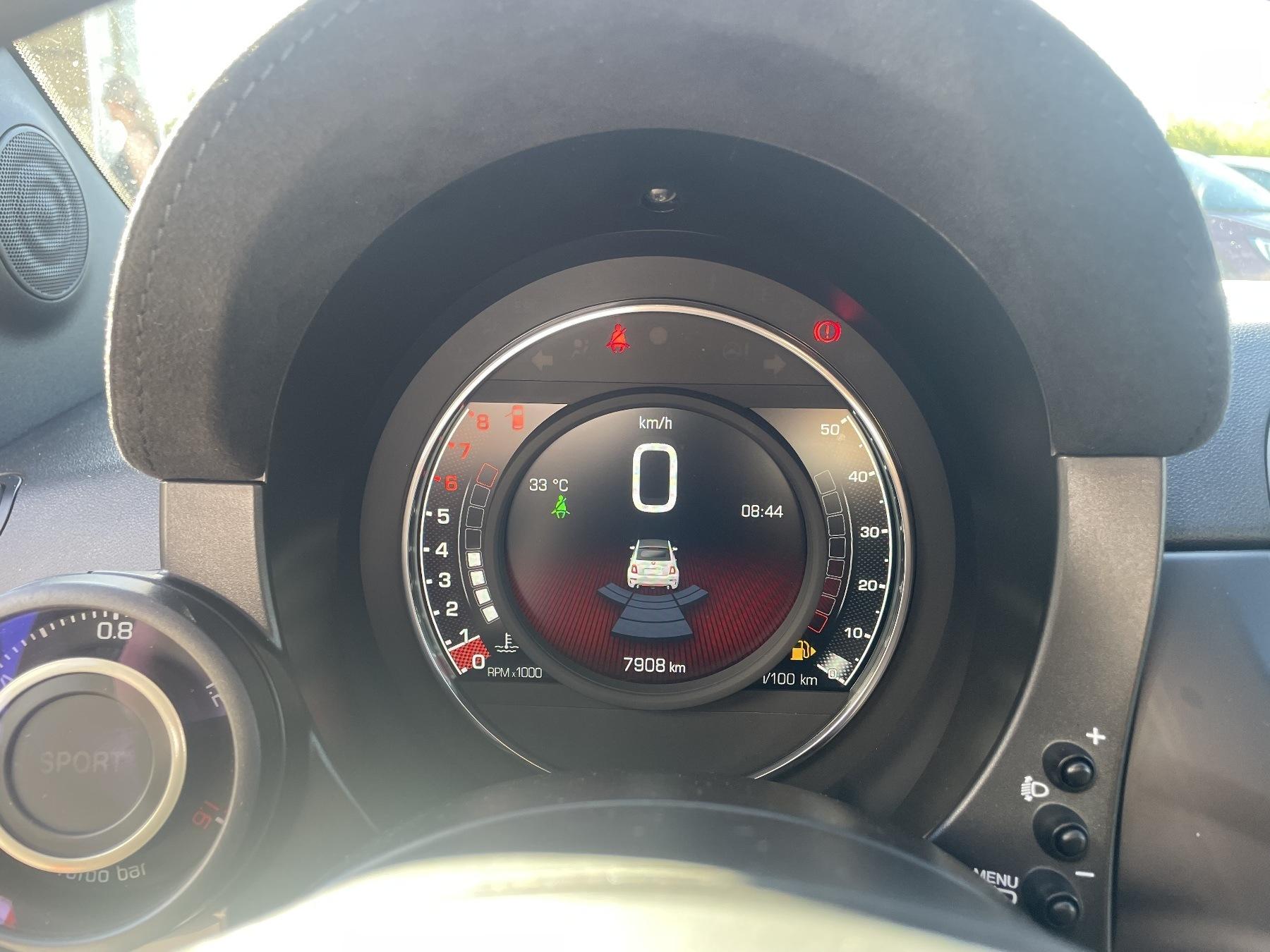 Fahrzeug-Bild 13