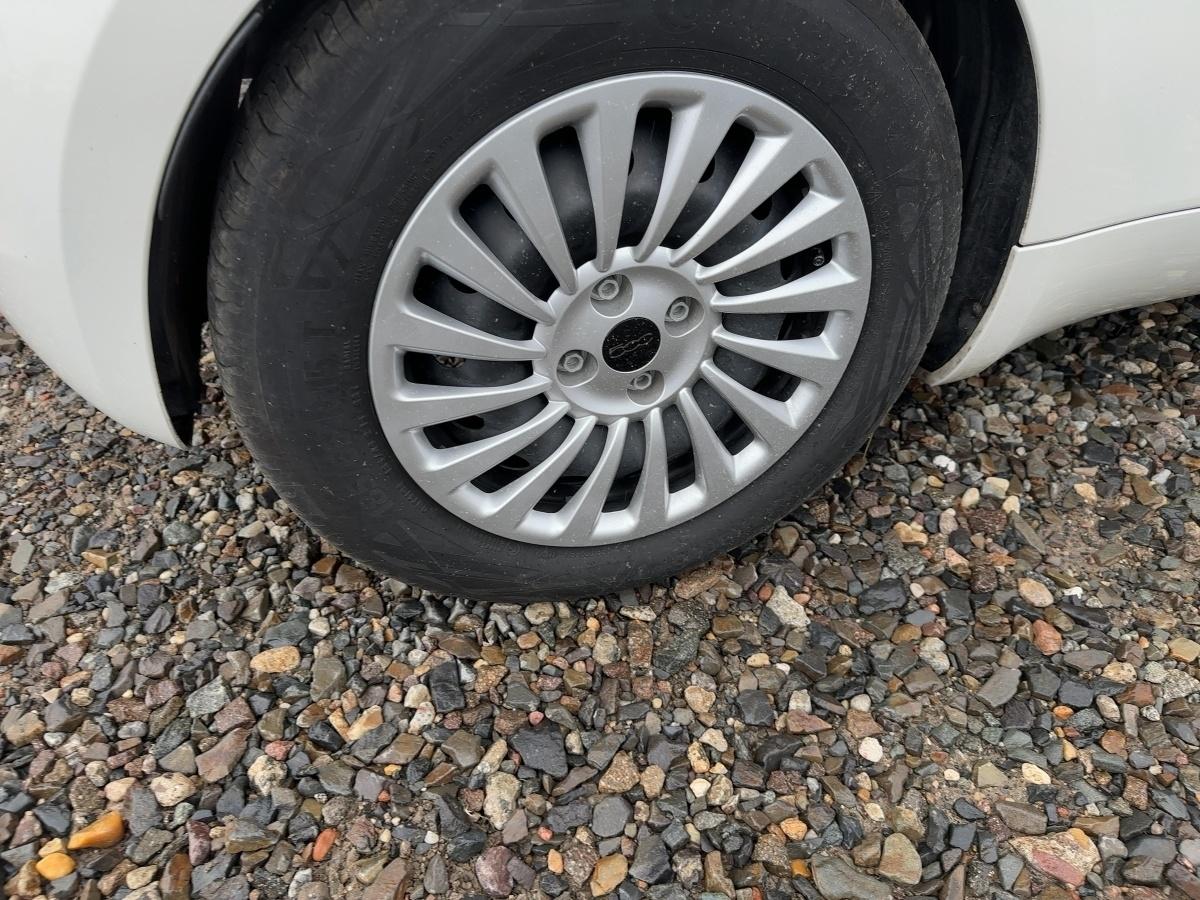 Fahrzeug-Bild 6