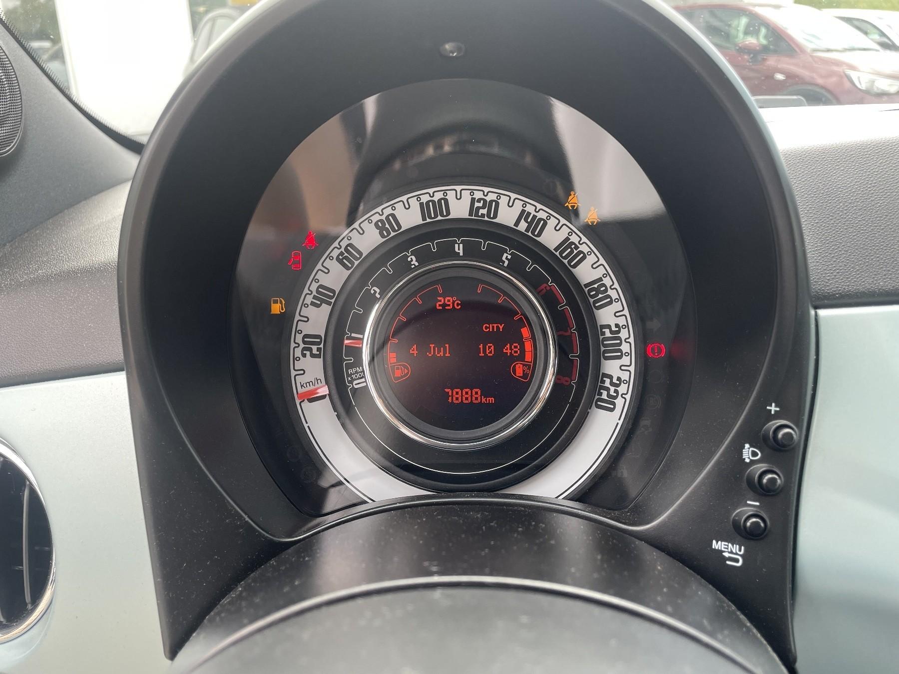 Fahrzeug-Bild 12