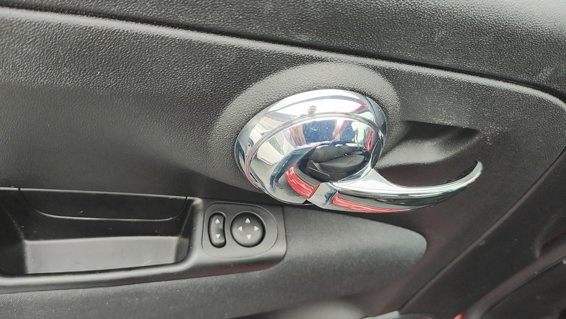 Fahrzeug-Bild 8