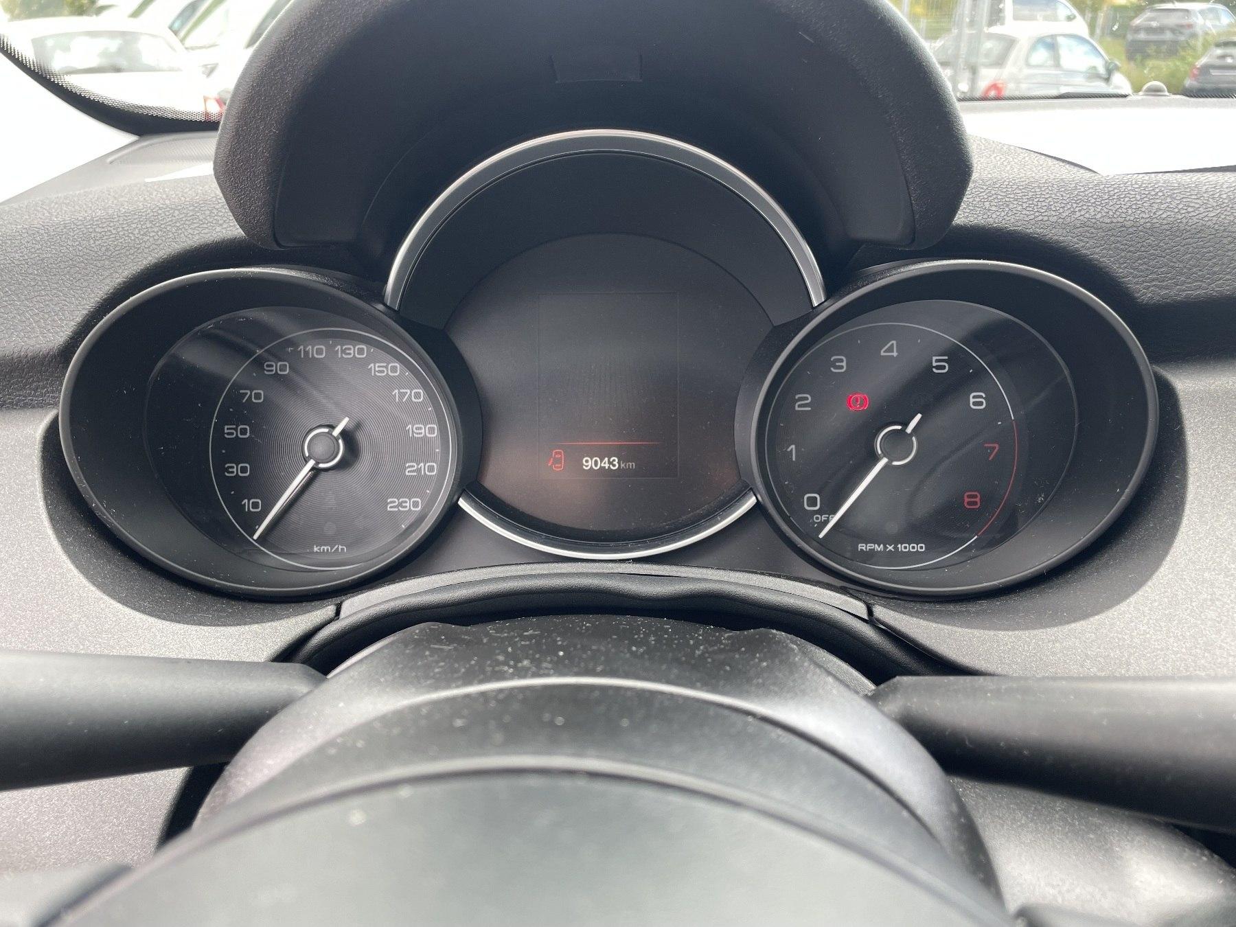 Fahrzeug-Bild 11
