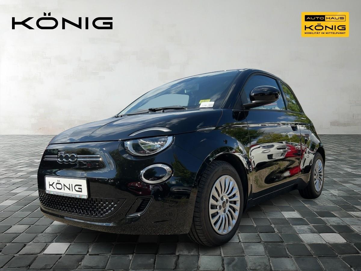 Fiat 500e Action