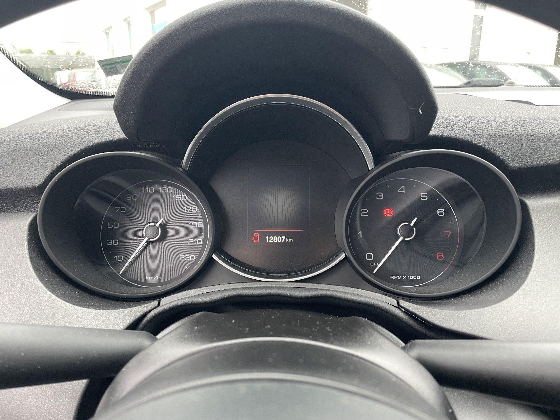 Fahrzeug-Bild 13