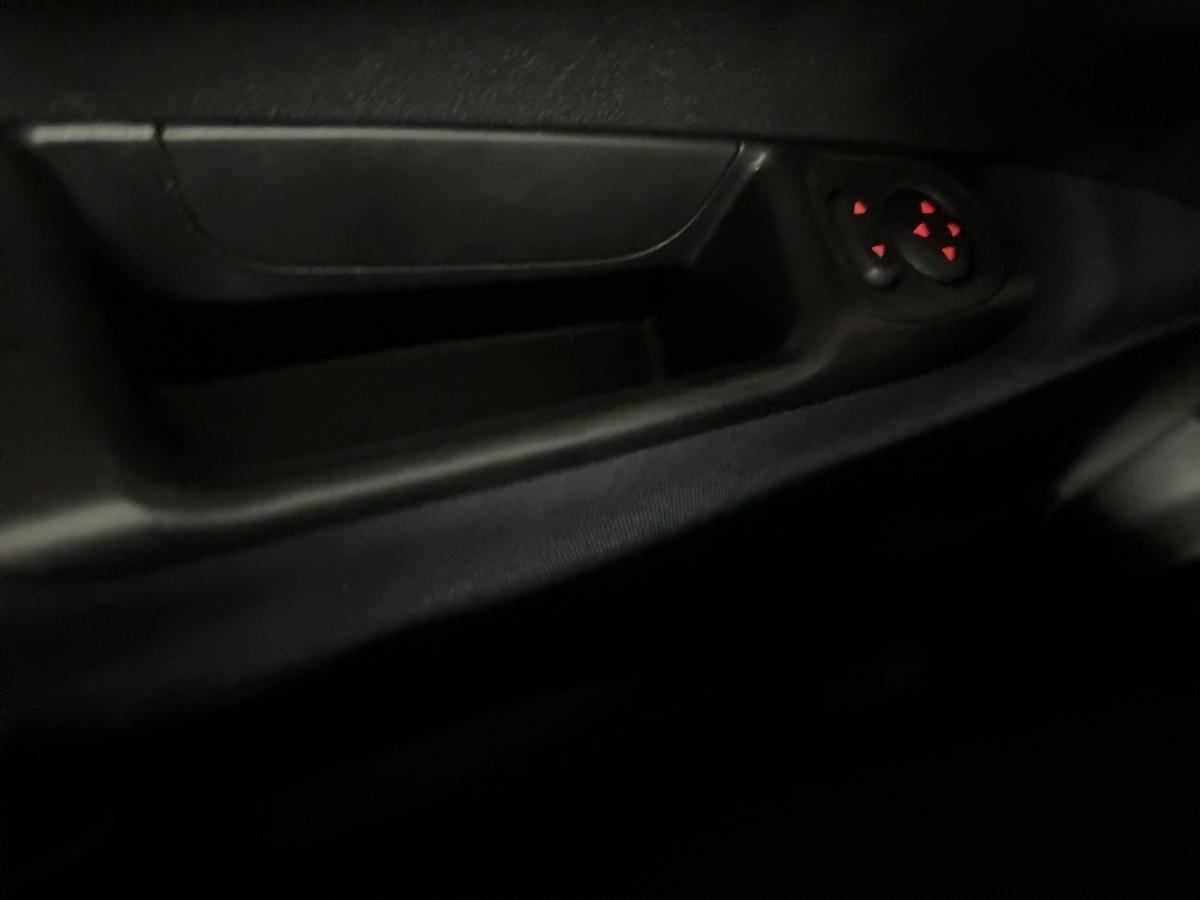 Fahrzeug-Bild 12