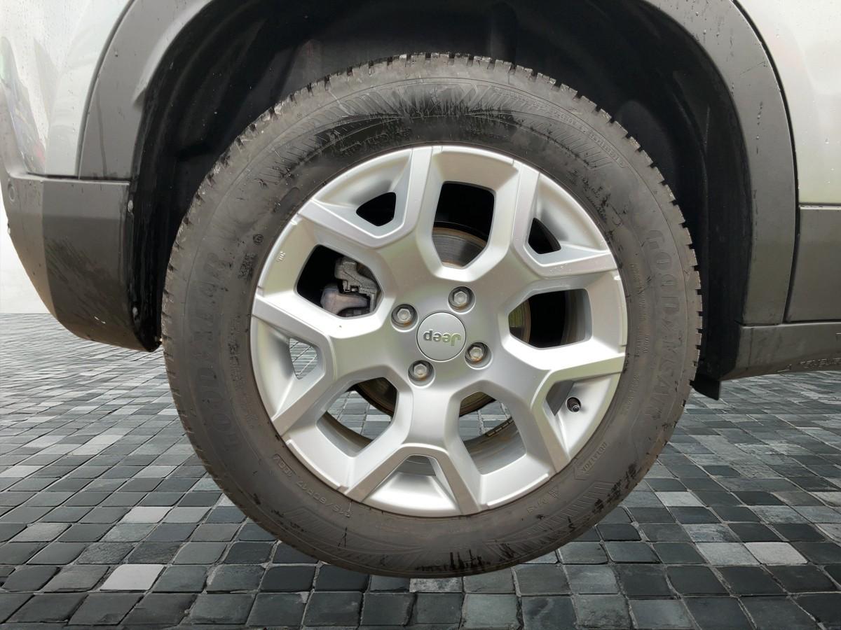 Fahrzeug-Bild 6