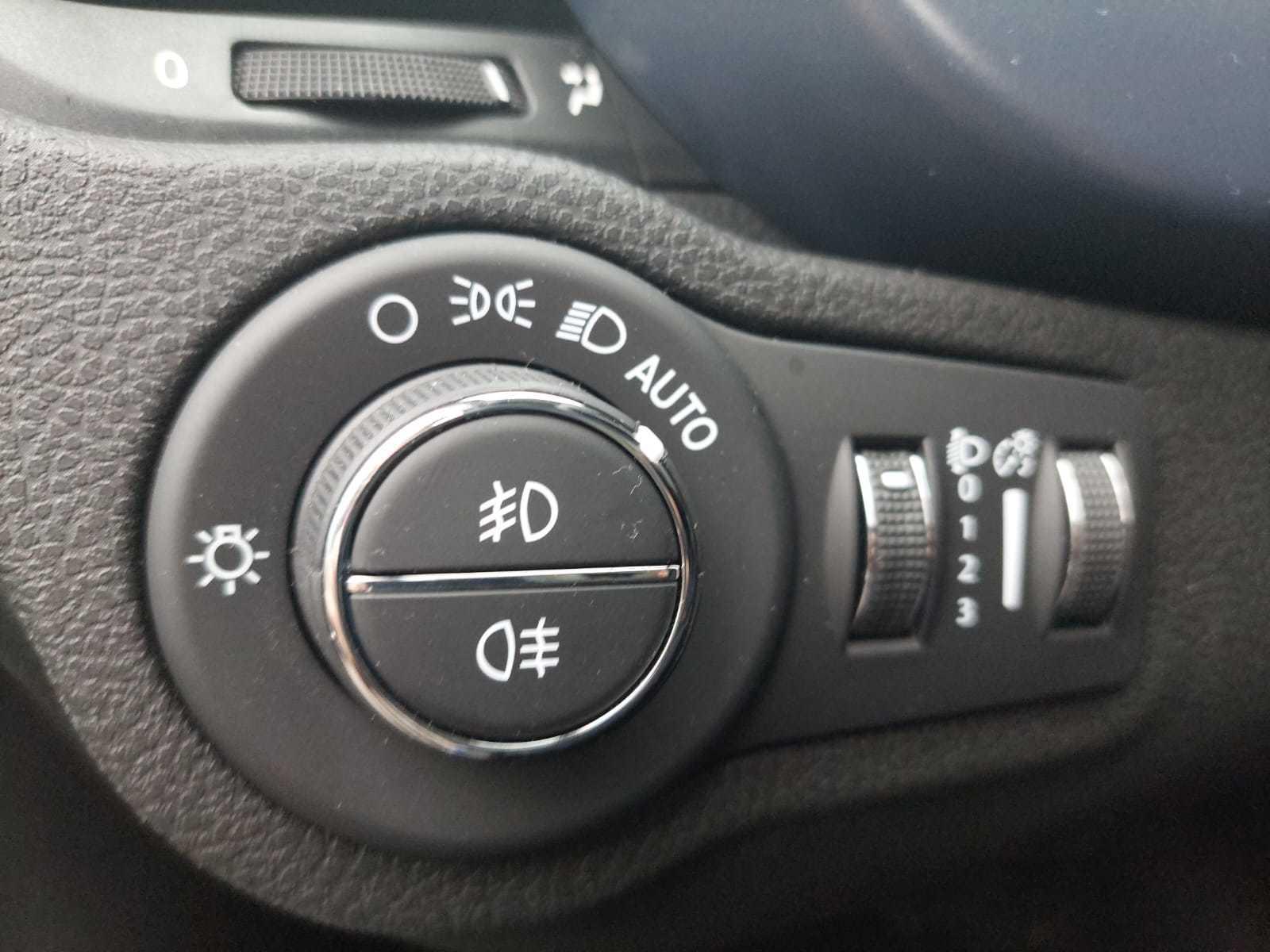 Fahrzeug-Bild 11