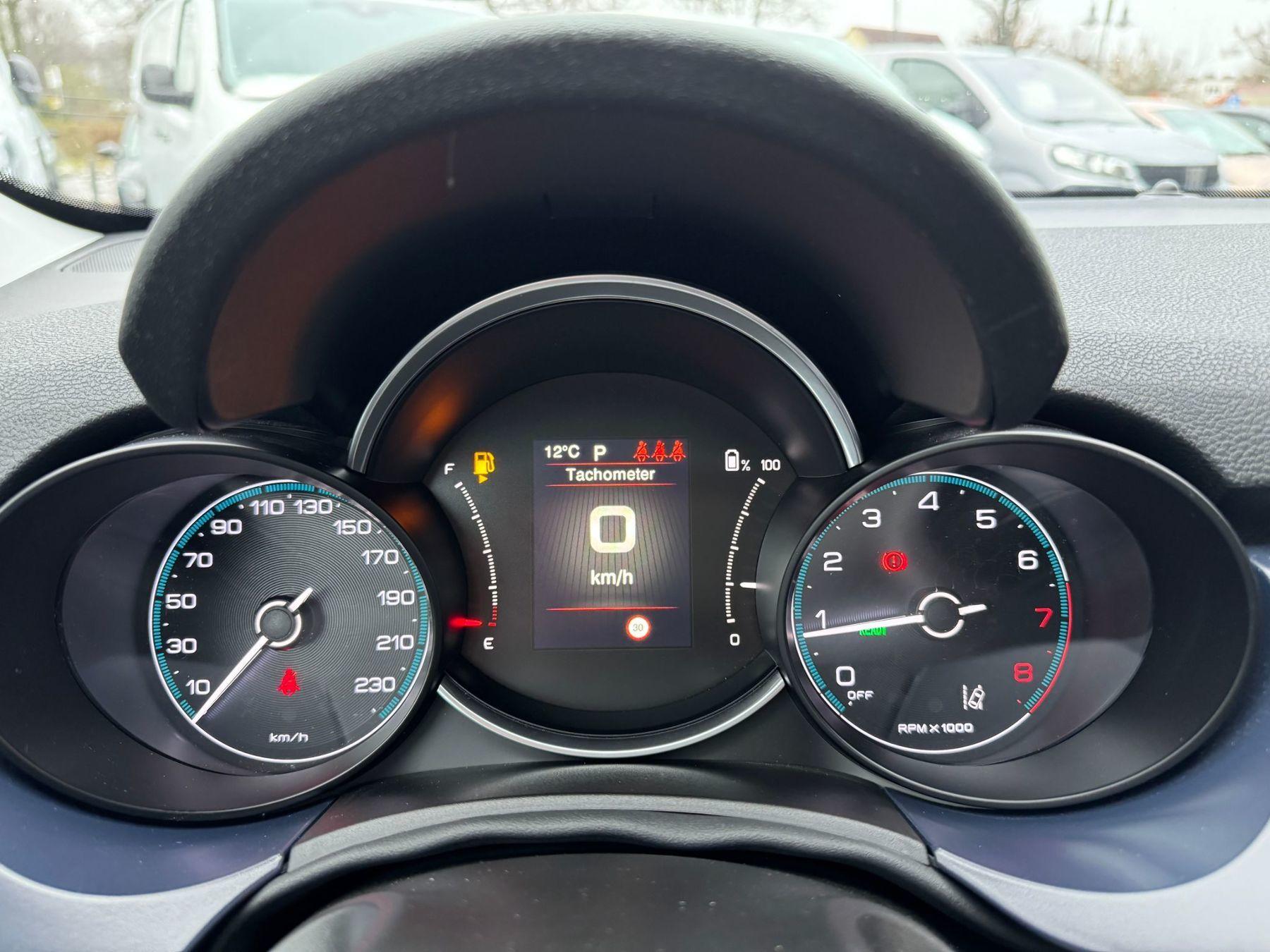 Fahrzeug-Bild 14