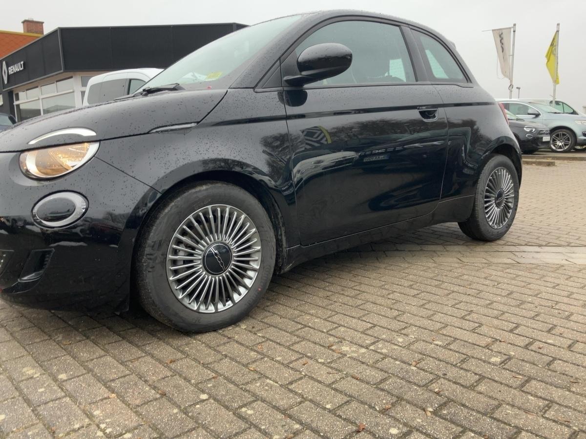 Fiat 500e MY23 118PS 42kWh