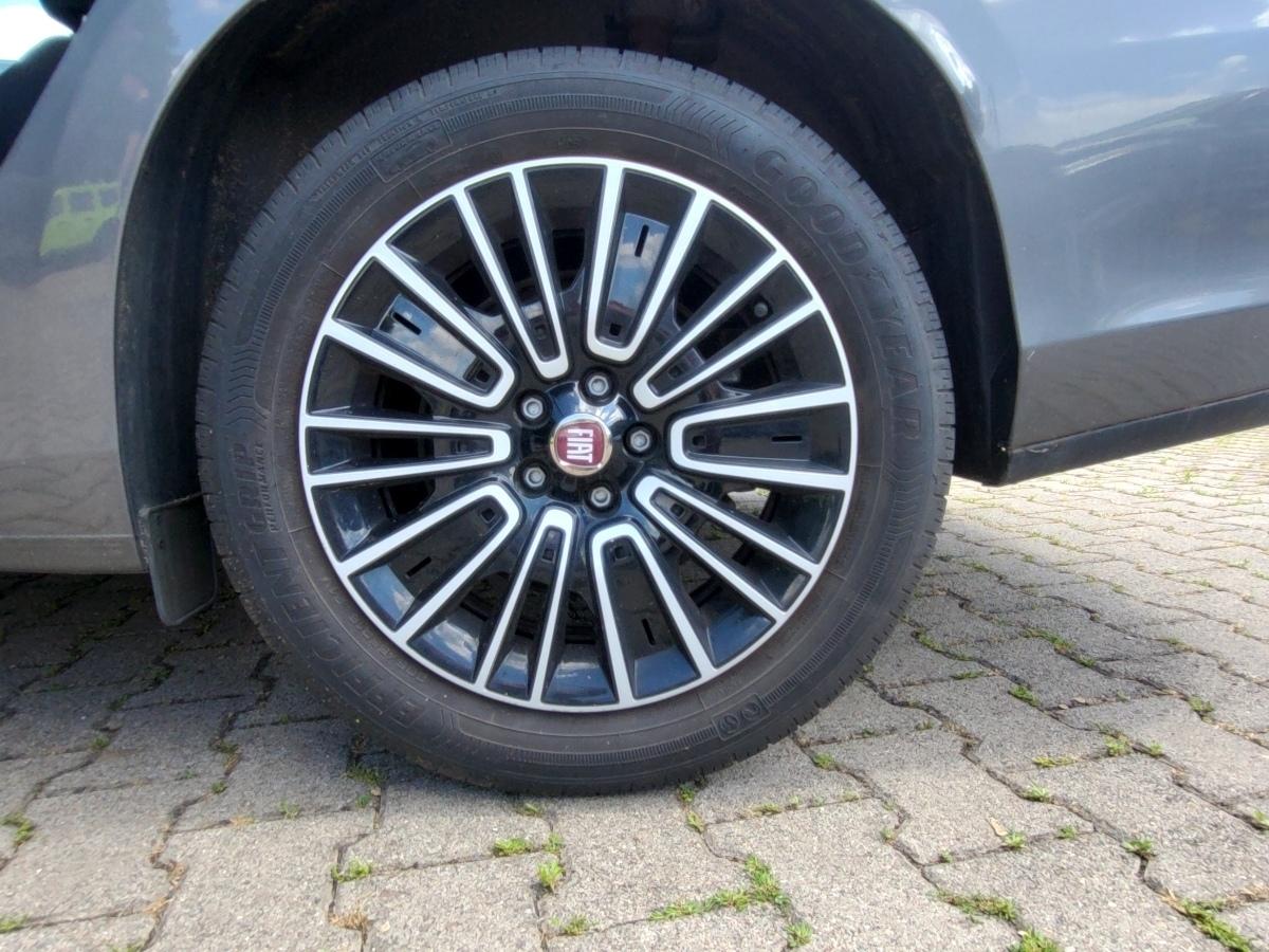 Fahrzeug-Bild 13