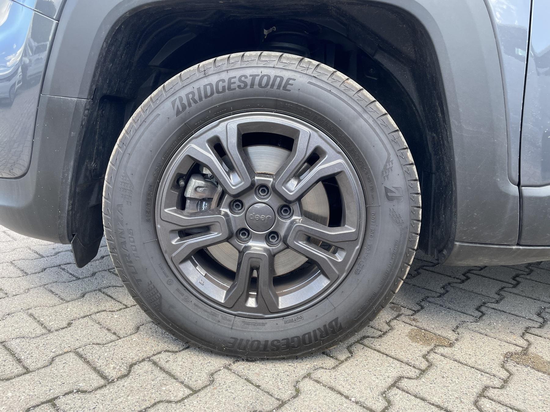 Fahrzeug-Bild 13